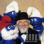 03-10-1990 Pierre Kartner en de smurfen at studio Amsterdam Photo: Govert de Roos/Connu

[keywords]Posed, Eyecontact, Half Length[/keywords]